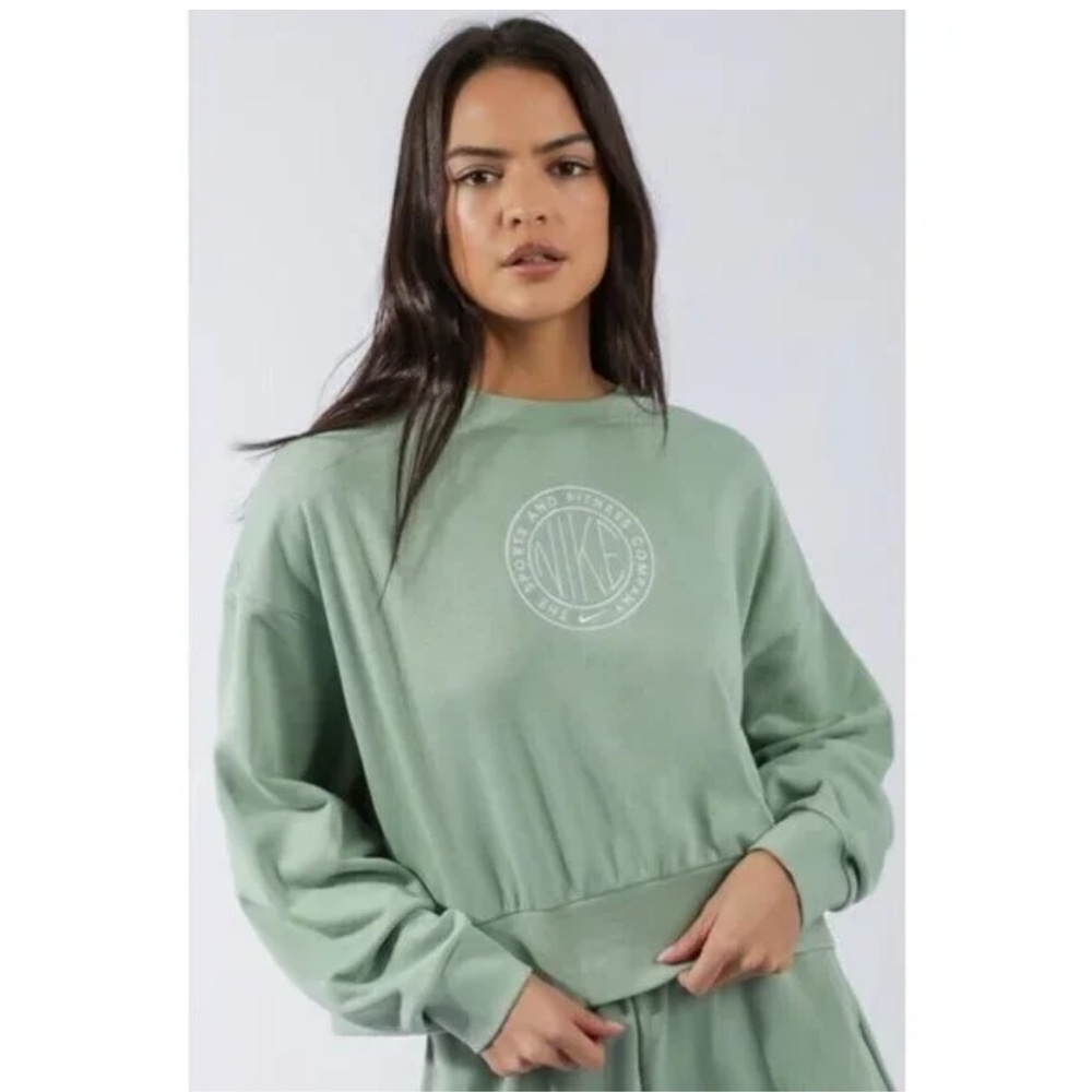 Nike Sage Green Sweatshirt and Sweat-shorts Set